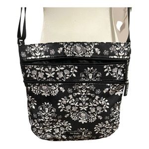 Vera Bradley cross body bag. new. - perfect condition.